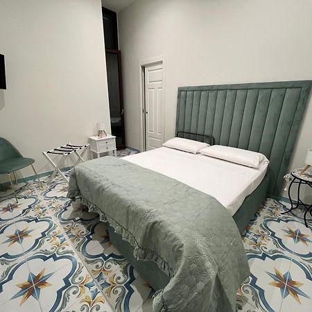 B&B Da Maria Napoli Bagian luar foto